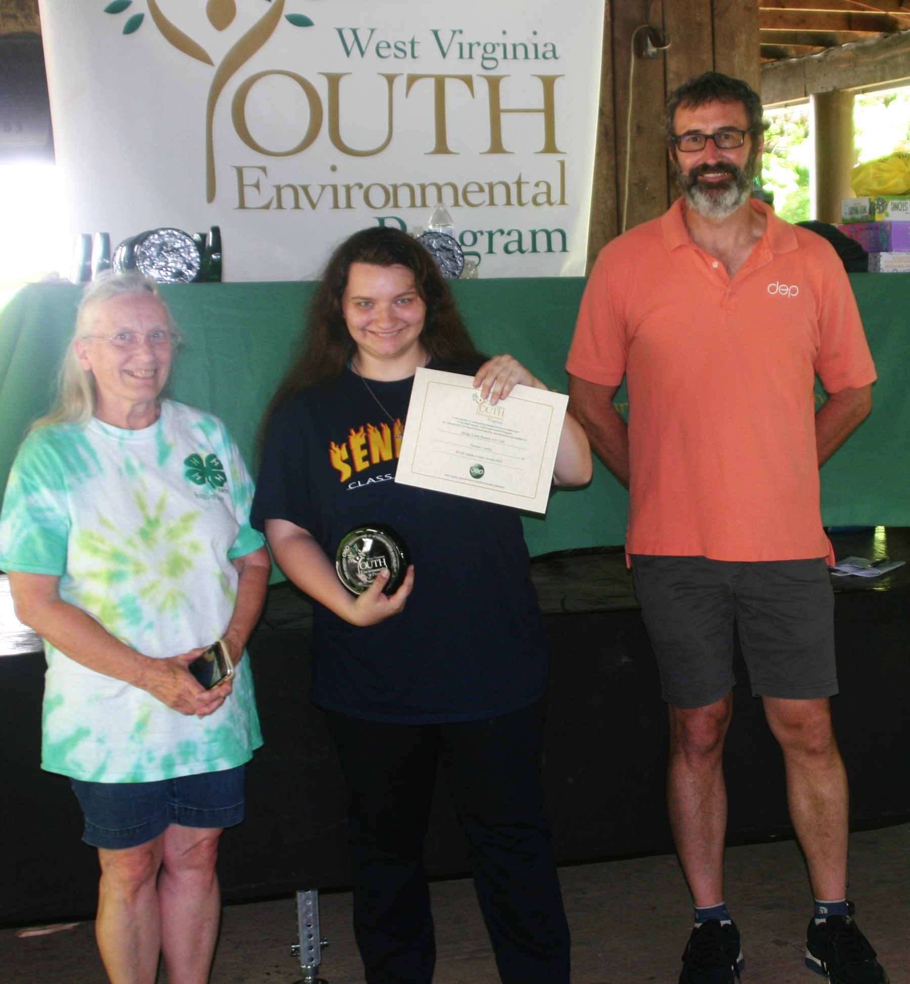 Bridge Creek Bandits 4-H, Putnam County, winners of the REAP Adopt-A-Spot Award